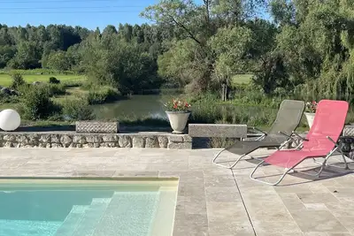 Image de Longère Charentaise rénovée avec piscine, étang, grand parc boisé