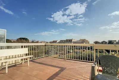 Image de Bel F2 Cabine avec Garage, Proche Plage et Port, Grande Terrasse ensoleillée