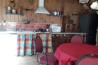 Propriéte Dans un Petit Village vue sur la Campagne Santier Randonnées et lac