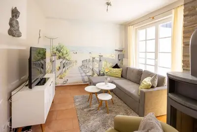 Image de 1 - 4 Personen Eg, Haustiere Willkommen Terrassenausrichtung SĂĽd und West 2 Schlafzimmer, 1 Badezimmer mit Whirlpool und Dusche