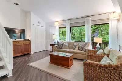 Image de Lyon's Den |Golf Cart |Next to Abbey Springs Club House, Pool & Private Beach |Walk-Out Balcony