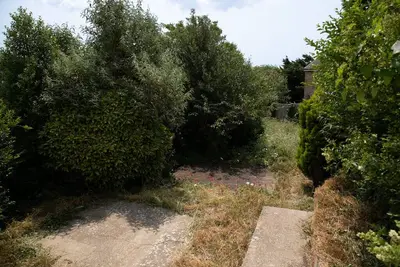 Image de Peaceful 2 Bedroom House w/Free Parking + Sea View, close to the South Downs