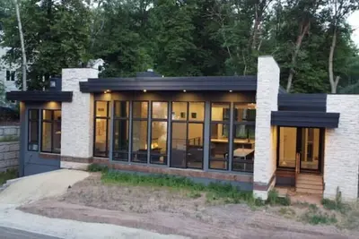 Image de with pool & hot tub! \n