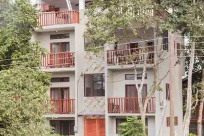 Image de The Treehouse Studio apartments with a large rooftop terrace.