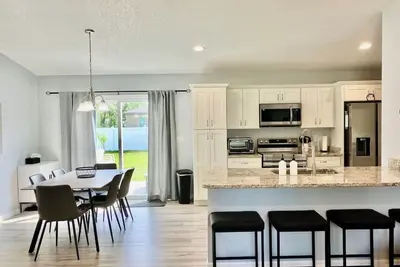 Image de Merlin's Manor