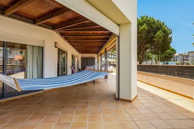 Image de Wonderful Flat W/ Big Patio by LovelyStay