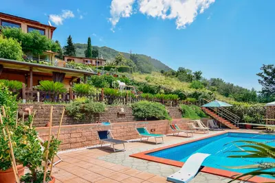 Image de Maison acceptant les animaux à Camaiore