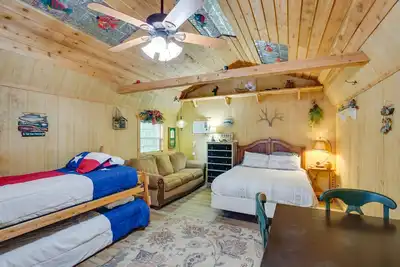 Image de Emory Studio Cabin w/ Lake Fork Boat Access!