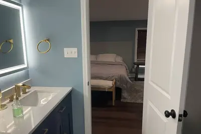 Image de Beautiful Serenity on 1. 26 acres 20 min from Downtown