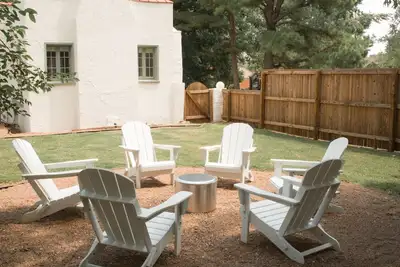 Image de Beautiful Remodeled 1930’s Spanish Revival, in Heart of Tulsa, 1/2 mile to Expo