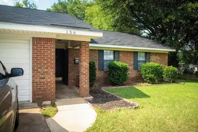 Image de Cozy Leesburg, Ga Retreat, Remodeled and designed for comfort. Pet-Friendly!