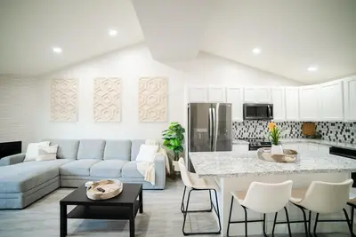 Image de Modern Central Gem near UofA, Umc, Tmc, downtown: 2 King Beds & Chef's Kitchen