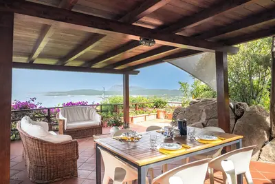 Image de La Perla Del Golfo With Stunning View, Marinella, Italy
