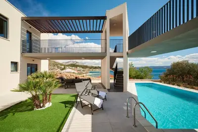 Image de Villa de luxe avec la piscine Mali Rat, Omis (K-21548)