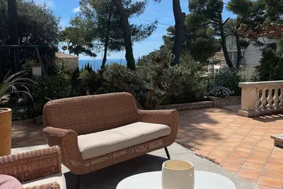 Image de Villa + piscine à 92 pas de la plage
