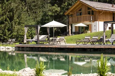 Image de Chalet à Wölting avec étang de baignade naturel