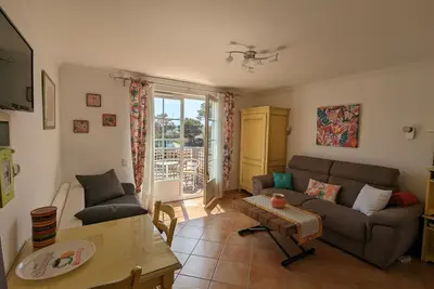 Image de Ravissant studio très bien équipé à 100 m de la plage!