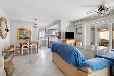 Appartement 'Magnifico Piso En La Playa' avec vue sur la mer, terrasse privée et Wi-Fi