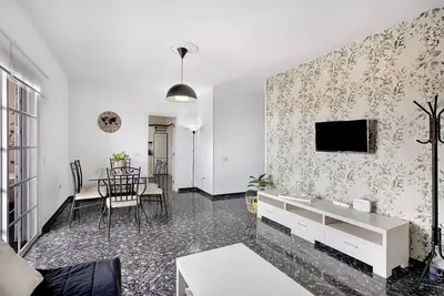 Image de Appartement de vacances \"Los Morales\" avec vue sur la mer, terrasse partagée et Wi-Fi