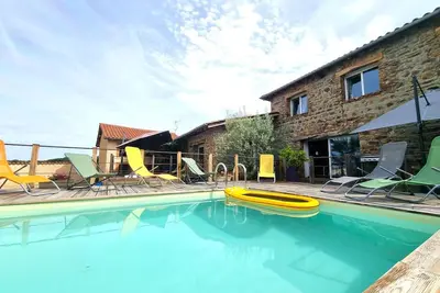 Image de Spacieux gîte en campagne avec piscine et spa