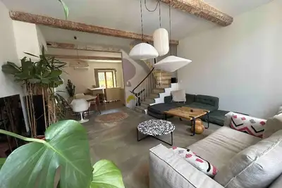 Image de Maison au cœur de ville avec spa et cour intérieure