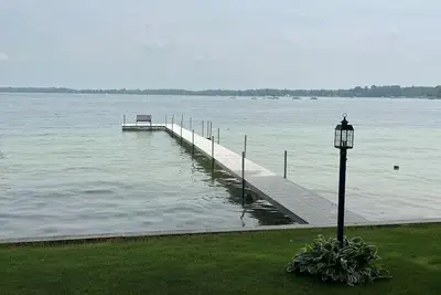 Image de Perfect lakefront family cottage with private dock and room to play!