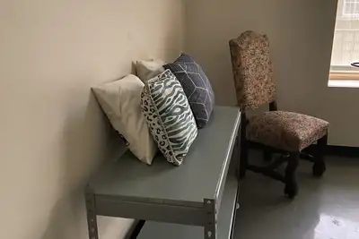 Image de Historic Downtown 5 min away from Unm, Hospitals, Convention Center and Airport.