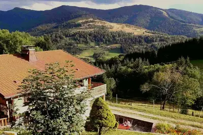 Image de Appartement bas avec terrasse dans chalet