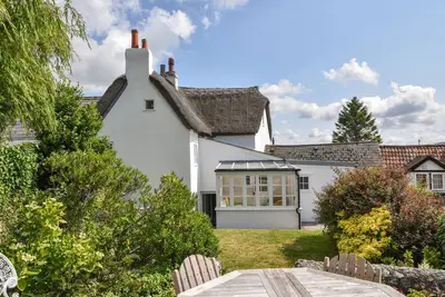 Image de Thatched Cottage, pet friendly, with a garden in Charmouth