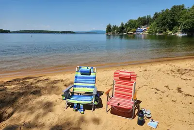 Image de Come & enjoy beautiful Lake Winni! Concerts are within 5 min. Economy pricing