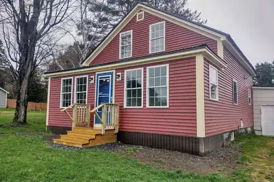 Image de Near snowsled / Atv trail (Its 88)\nNewly renovated home - Colby Siding, Maine