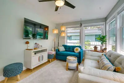 Image de Charming + Updated Villas Home w/ Backyard!