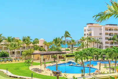 Image de 2 Bd Las Mananitas Remodeled Designer Villa Cielo