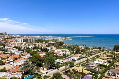 Image de 2 bedroom apartment with sea view