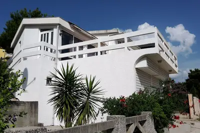 Image de The only apartment in a detached house