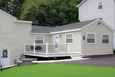 Image de Lake Access 4 Bed 3 Full Bath