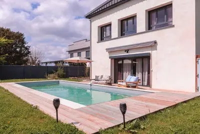 Image de le gîte le Cube - 8 personnes - 3 étoiles de tourisme - piscine privée