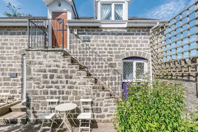 Image de The Hayloft, pet friendly, with pool in St Florence