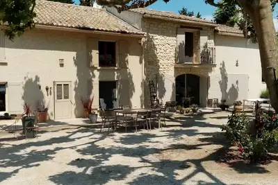 Image de Gîte 2 attenant au Mas Simone & Dédé entre Alpilles et Lubéron