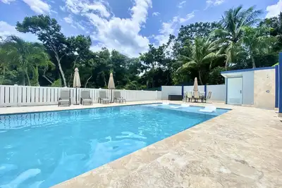 Image de Private & spacious riverside home with Huge pool, 10 mins to Rincon beaches!