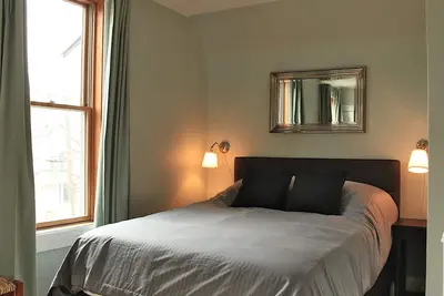 Image de Nola's Nest - North Coast Vintage House.