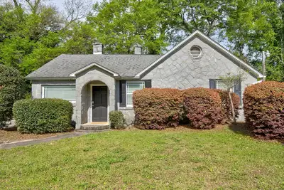 Image de Cozy 2 bedroom home Near Ft Jackson, Downtown, and Usc Med School