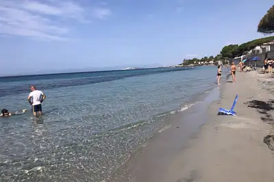 Image de At 50 meters from a crystal clear sea, cozy villa with large garden