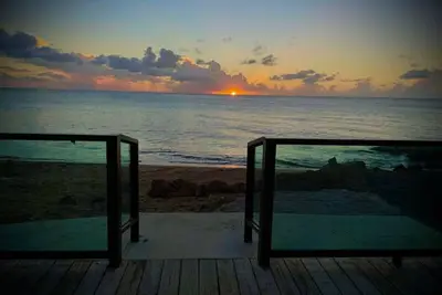 Image de Beachfront King Suite