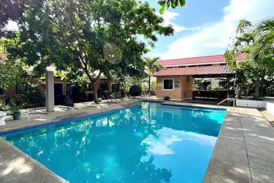 Image de Mariposa End Unit Loft