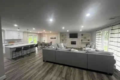 Image de Modern, Spacious, Central, Hot Tub