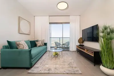 Exquisite 1Bdr Residence with Magical Vistas of the Old Cityscape