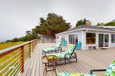 Image de Serene oceanfront home with large deck, panoramic views, dog-friendly, & W/D