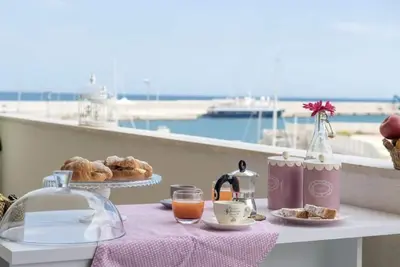 Image de Cozy apartment in the heart of Monopoli, with large veranda overlooking the sea!