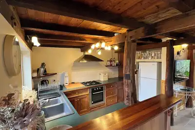 Image de Authentic Farmhouse Barn Remodelled With Modern Comforts